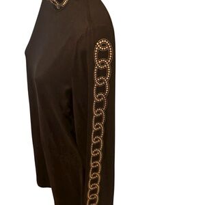 Elegant Black Tunic with Gold‎ Chain Detail
